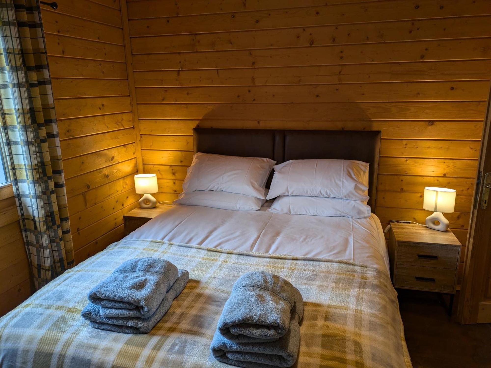 Rustic Lodge Retreat At Riverview Holiday Park Newcastleton Kültér fotó